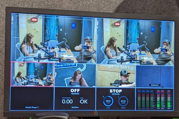 לא מתחילים במסכים: תפיסת העולם שלי על UX, מורכבות, אנשים ומוצרים דיגיטליים בעידן ה-AI